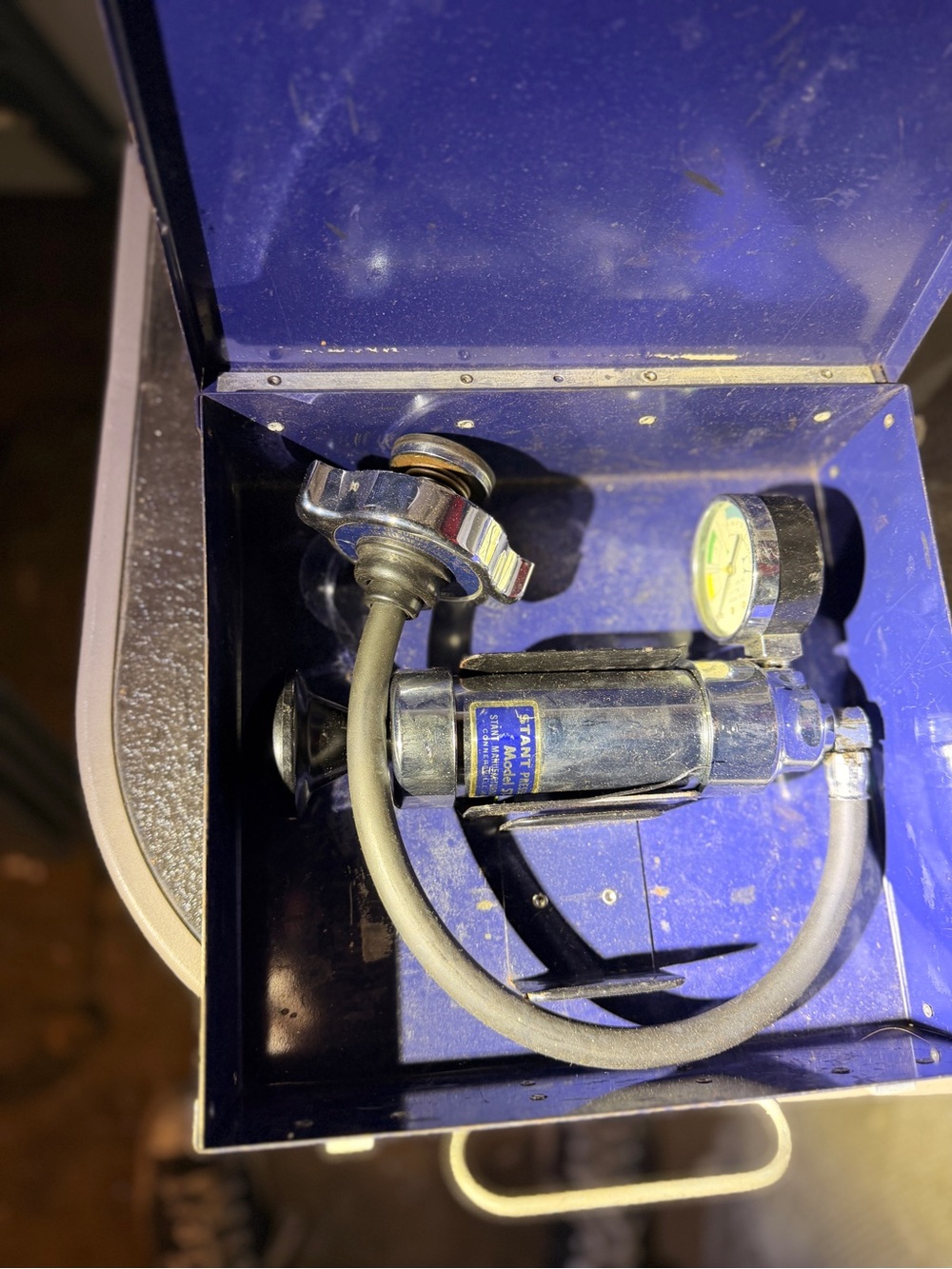 vintage Stant ST-255 Cooling System Pressure tester